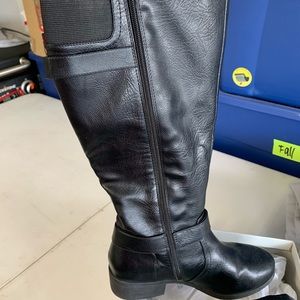 Women’s Knee High Black Boots